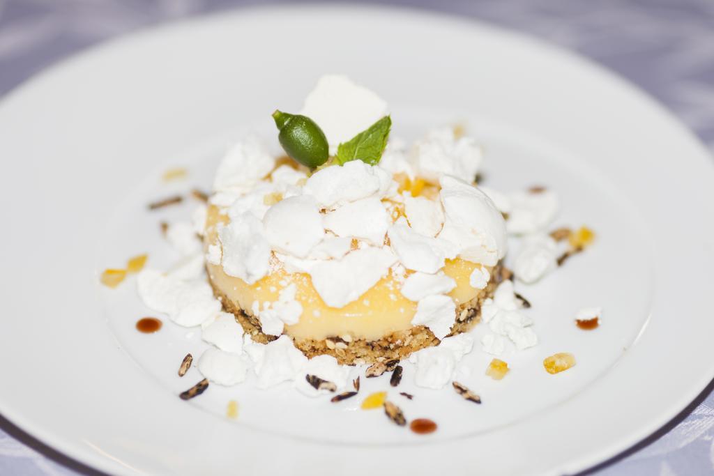 Logis Restaurant Le Flamant Rose Camargue Albaron