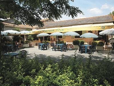 Hotel Logis Restaurant Le Flamant Rose Camargue Albaron