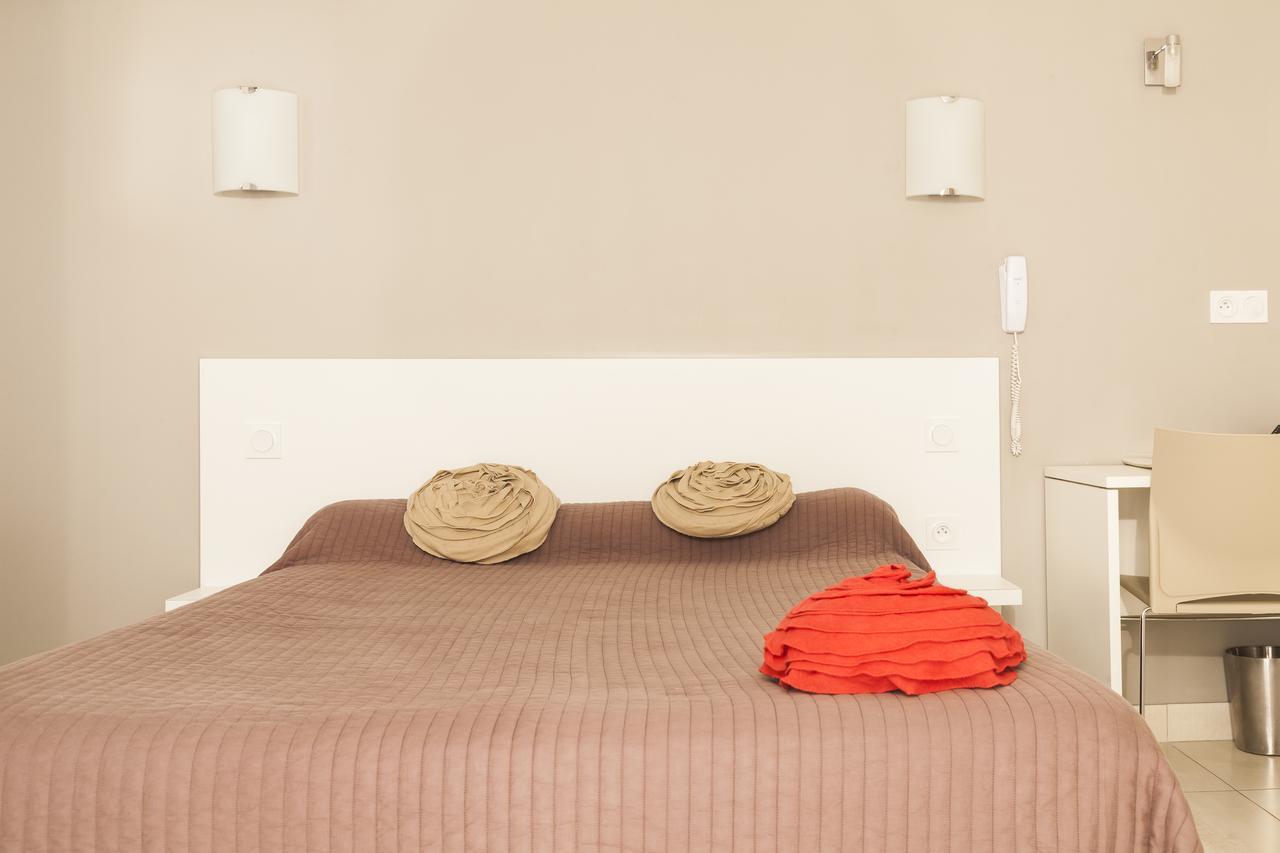 Hotel Le Flamant Rose Logis - Camargue 2*